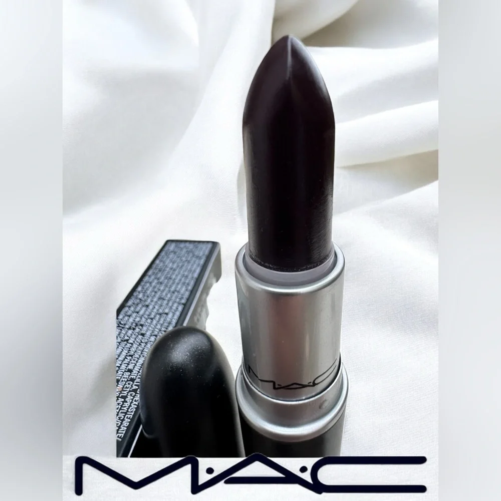 MAC SWEET SUCCULENCE Lustre Lipstick. NEW IN BOX. LIMITED EDITION